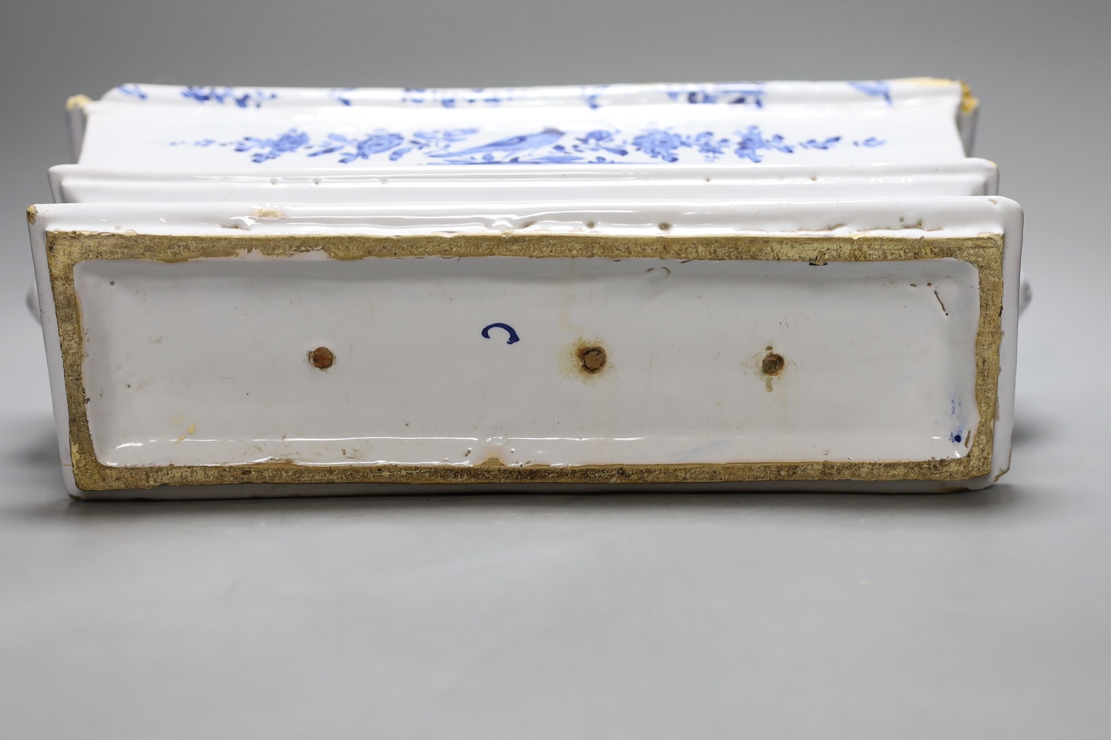 An 18th century Delftware rectangular planter, 19 cms high x 41 wide